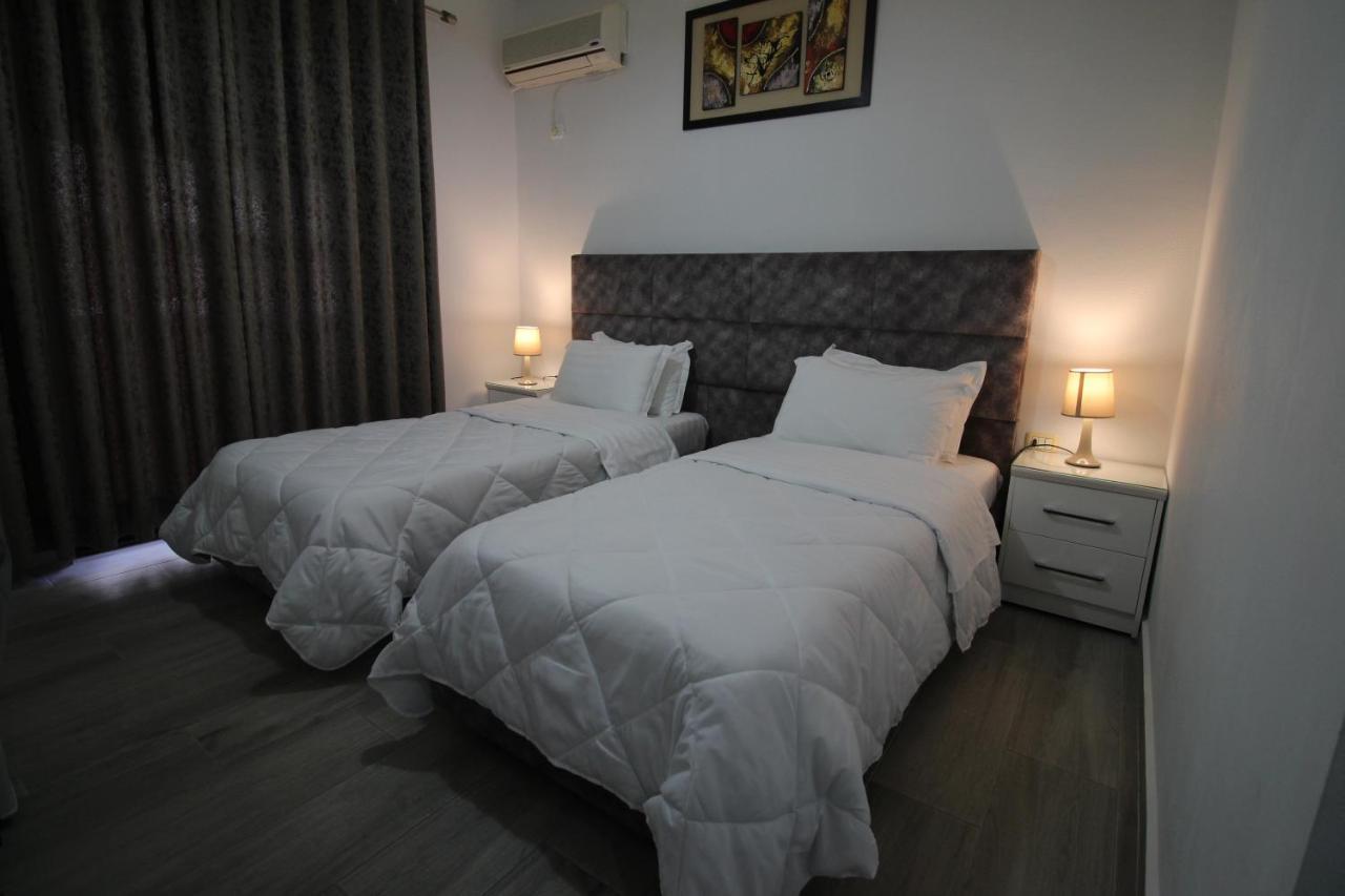 Julia Hotel Sarandë Exterior foto