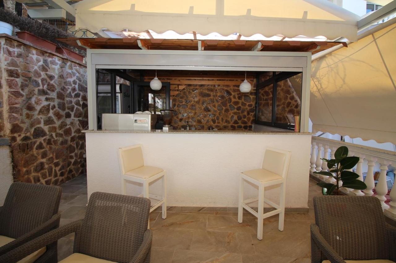 Julia Hotel Sarandë Exterior foto